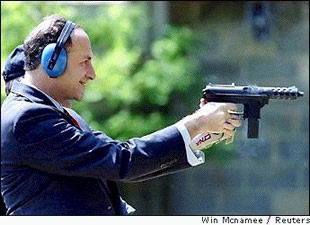 Sen UpChuck Schumer shooting a Tec-9.  Note NO EYE PROTECTION and bad stance 